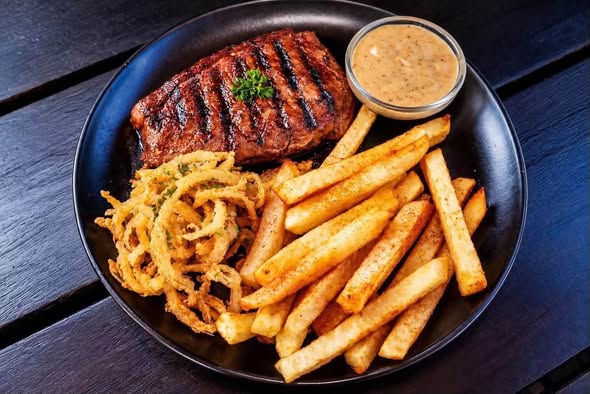 🥩 200g SIRLOIN STEAK OR 🍗 ORIGINAL CHICKEN SCHNITZEL