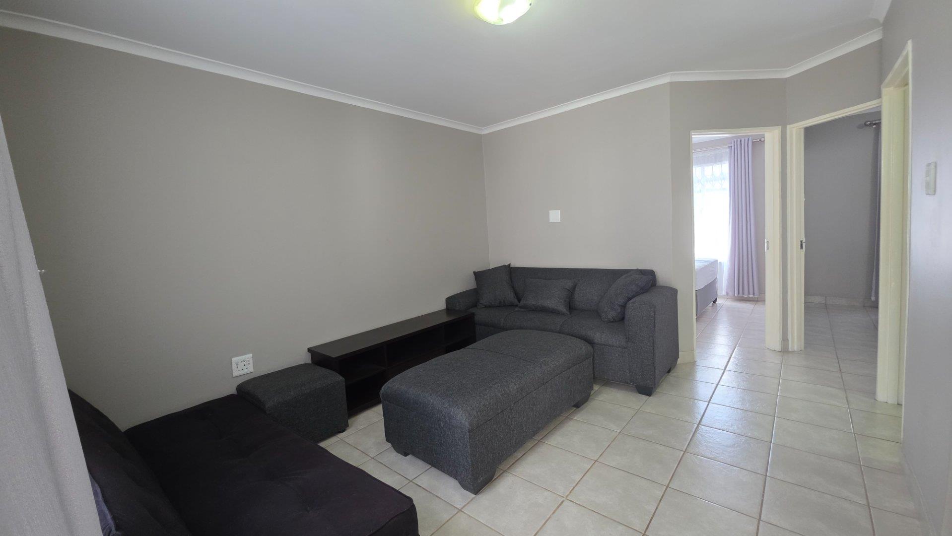 2 Bedroom Apartment / Flat to Rent in Van Der Hoff Park