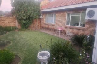 2 Bedroom Townhouse for Sale in Flimieda
