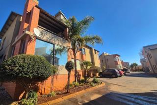 2 Bedroom Apartment / Flat for Sale in Dassie Rand