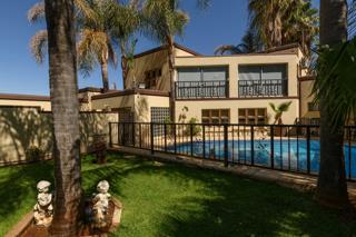 5 Bedroom House for Sale in Wilkoppies