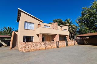 1 Bedroom Apartment / Flat to Rent in Potchefstroom Central