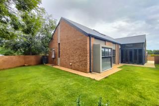3 Bedroom Townhouse to Rent in Mooivallei Park