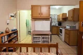 0.5 Bedroom Apartment / Flat for Sale in Bult West
