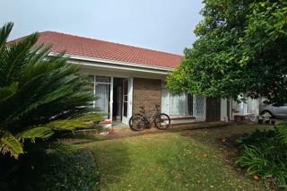 11 Bedroom House for Sale in Die Bult