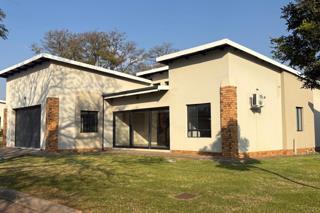 2 Bedroom House for Sale in Wigwam , Retirement Estate
