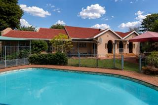 4 Bedroom House for Sale in Protea Park