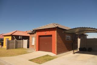 3 Bedroom House to Rent in Waterval East