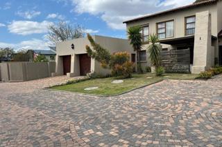 3 Bedroom Townhouse to Rent in Waterval East