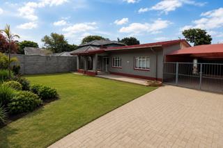 3 Bedroom House to Rent in Oos Einde