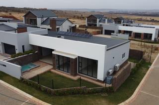 3 Bedroom House to Rent in Van Der Hoff Park