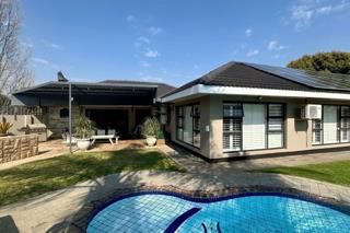 5 Bedroom House for Sale in Flamwood