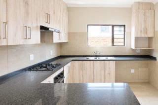 3 Bedroom Townhouse for Sale in Waterval East