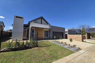 3 Bedroom Townhouse to Rent in Van Der Hoff Park