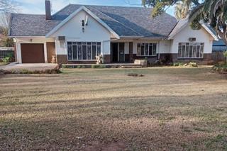 4 Bedroom House to Rent in Irene Park