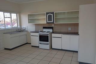 2 Bedroom Townhouse to Rent in Meiringspark Ext 1