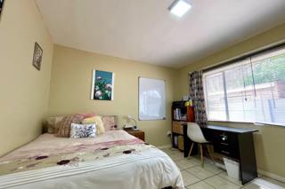 2 Bedroom Apartment / Flat for Sale in Die Bult