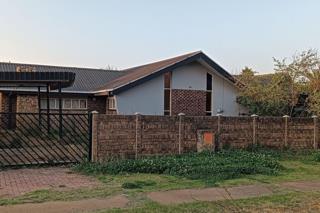 3 Bedroom House for Sale in Potchefstroom Central