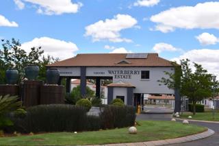 2 Bedroom Apartment / Flat to Rent in Van Der Hoff Park