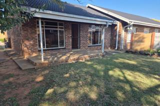 2 Bedroom House to Rent in Flamwood
