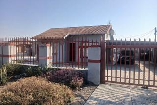 2 Bedroom House to Rent in Meriting