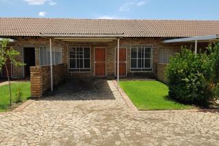 2 Bedroom Apartment / Flat to Rent in Bult West