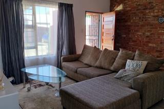 2 Bedroom Townhouse to Rent in Potchefstroom Central