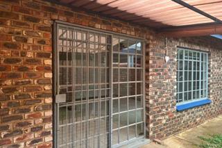 2 Bedroom Townhouse to Rent in Grimbeeck Park